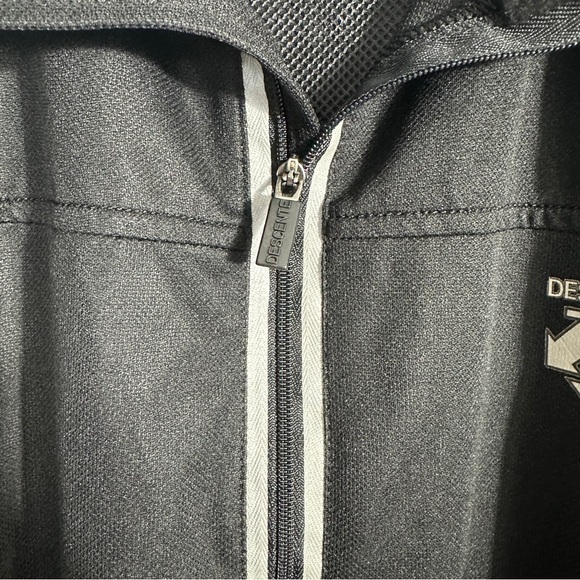 Vintage Descente ski vest, L, zip front, reflective accents, safety, visible - Picture 4 of 9